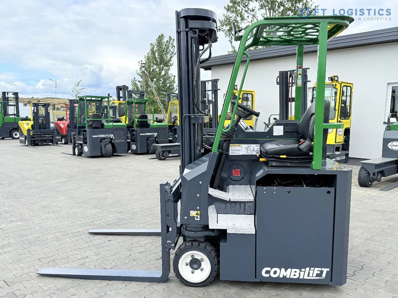 Combilift Combilift CBE2500 / TRIPLEX / 5500MM / FREE LIFT / ELECTRIC DRIVE / ONLY 2300 MTH / FORK POSITIONER / SIDE SHIFT / NEW TYRES / L - Wózek 4-kierunkowy: zdjęcie 3 Combilift Combilift CBE2500 / TRIPLEX / 5500MM / FREE LIFT / ELECTRIC DRIVE / ONLY 2300 MTH / FORK POSITIONER / SIDE SHIFT / NEW TYRES / L - Wózek 4-kierunkowy: zdjęcie 3