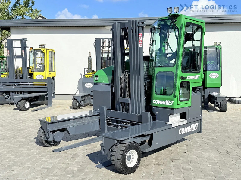 Combilift FOUR-WAY / MULTI-DIRECTIONAL FORKLIFT C4500 / DIESEL / TRIPLEX 4900MM / ONLY 4160 WORKING HOURS / FORK POSITIONER / FULL CABIN W - Wózek 4-kierunkowy: zdjęcie 2 Combilift FOUR-WAY / MULTI-DIRECTIONAL FORKLIFT C4500 / DIESEL / TRIPLEX 4900MM / ONLY 4160 WORKING HOURS / FORK POSITIONER / FULL CABIN W - Wózek 4-kierunkowy: zdjęcie 2