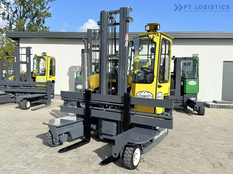 Combilift FOUR-WAY / MULTI-DIRECTIONAL FORKLIFT / ONLY 491 HOURS / C2500 / GAS / DUPLEX 4600MM / SHORT – ONLY 1900MM / WIDTH 2700MM WITH F - Wózek 4-kierunkowy: zdjęcie 1 Combilift FOUR-WAY / MULTI-DIRECTIONAL FORKLIFT / ONLY 491 HOURS / C2500 / GAS / DUPLEX 4600MM / SHORT – ONLY 1900MM / WIDTH 2700MM WITH F - Wózek 4-kierunkowy: zdjęcie 1