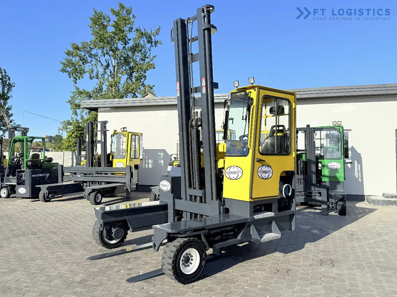 Combilift FOUR-WAY MULTIDIRECTIONAL FORKLIFT C5000 / GAS / TRIPLEX 6000MM / ONLY 4263 HOURS / FORK POSITIONER / EXCELLENT CONDITION / Wide - Wózek 4-kierunkowy: zdjęcie 2 Combilift FOUR-WAY MULTIDIRECTIONAL FORKLIFT C5000 / GAS / TRIPLEX 6000MM / ONLY 4263 HOURS / FORK POSITIONER / EXCELLENT CONDITION / Wide - Wózek 4-kierunkowy: zdjęcie 2