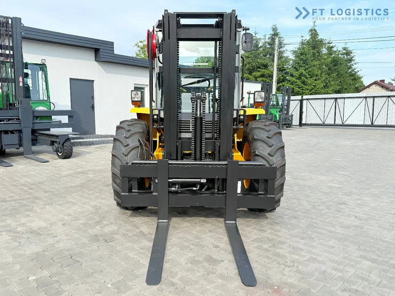 JCB 940 / DIESEL / TRIPLEX 4500MM / FORK POSITIONER / SIDE SHIFT / 4T / NEW TYRES / LIKE NEW 940 / DIESEL / TRIPLEX 4500MM / FORK PO - Wózek terenowy: zdjęcie 4 JCB 940 / DIESEL / TRIPLEX 4500MM / FORK POSITIONER / SIDE SHIFT / 4T / NEW TYRES / LIKE NEW 940 / DIESEL / TRIPLEX 4500MM / FORK PO - Wózek terenowy: zdjęcie 4