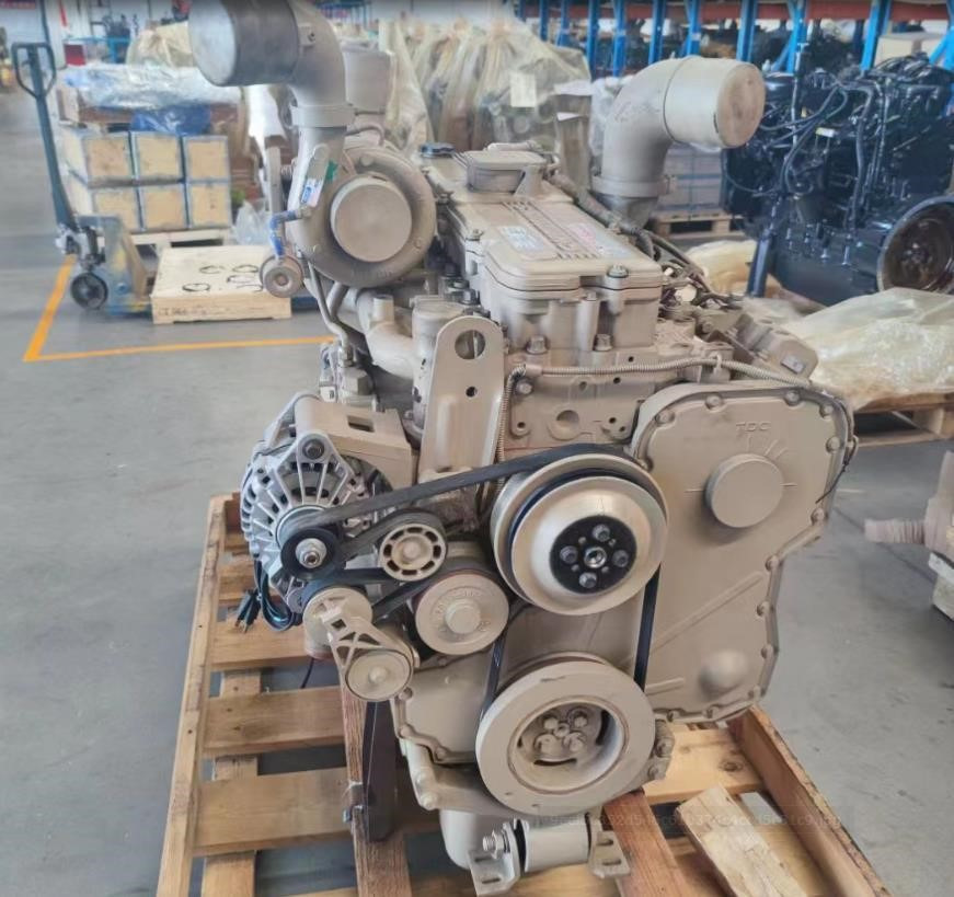 CUMMINS QSC8.3 - Silnik do Koparek: zdjęcie 1 CUMMINS QSC8.3 - Silnik do Koparek: zdjęcie 1