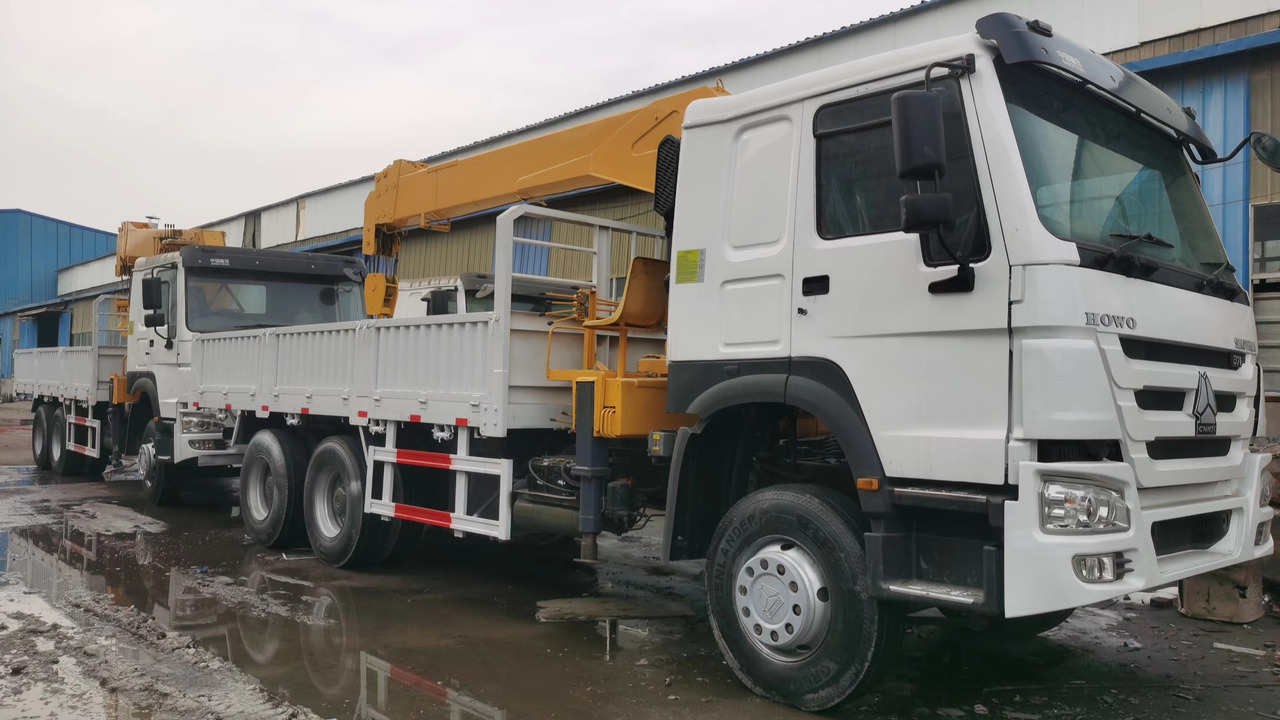 HOWO 371 - Samochod ciężarowy z HDS: zdjęcie 4 HOWO 371 - Samochod ciężarowy z HDS: zdjęcie 4