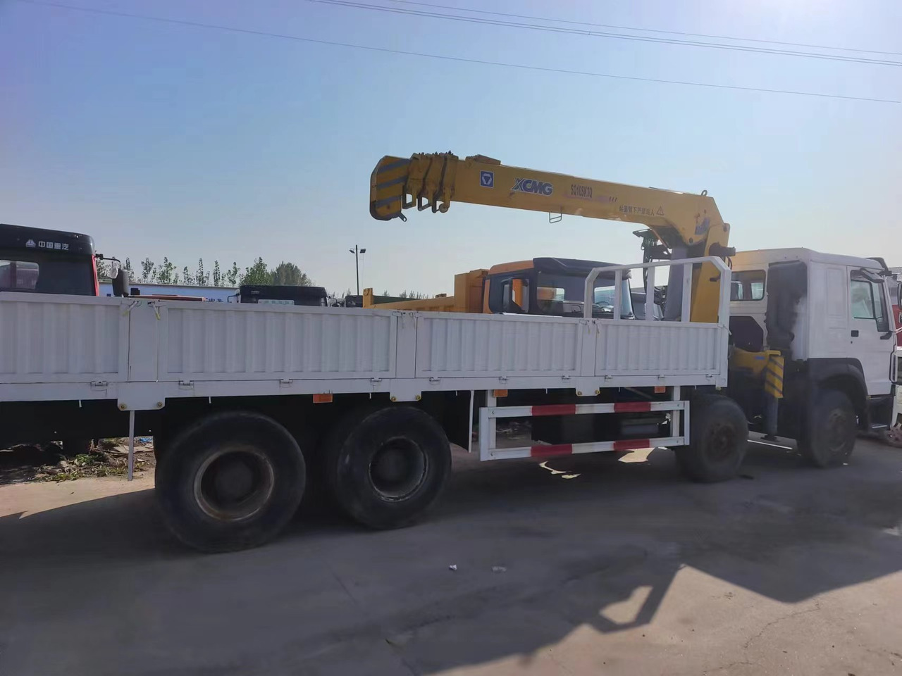 HOWO HOWO 371 chassis,10 TONS crane truck - Samochod ciężarowy z HDS: zdjęcie 4 HOWO HOWO 371 chassis,10 TONS crane truck - Samochod ciężarowy z HDS: zdjęcie 4