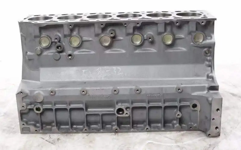 VOLVO D6E - Blok cylindrów do Koparek: zdjęcie 2 VOLVO D6E - Blok cylindrów do Koparek: zdjęcie 2