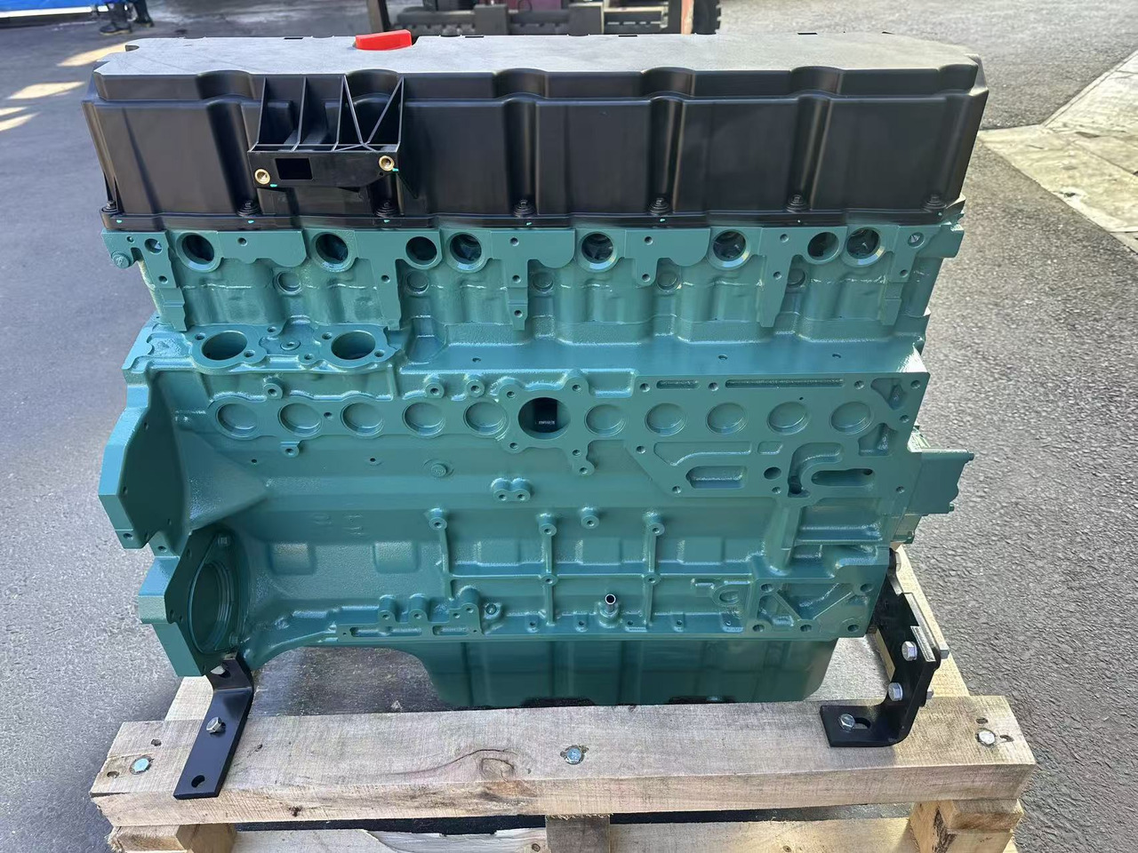 VOLVO D8K - Blok cylindrów do Koparek: zdjęcie 2 VOLVO D8K - Blok cylindrów do Koparek: zdjęcie 2