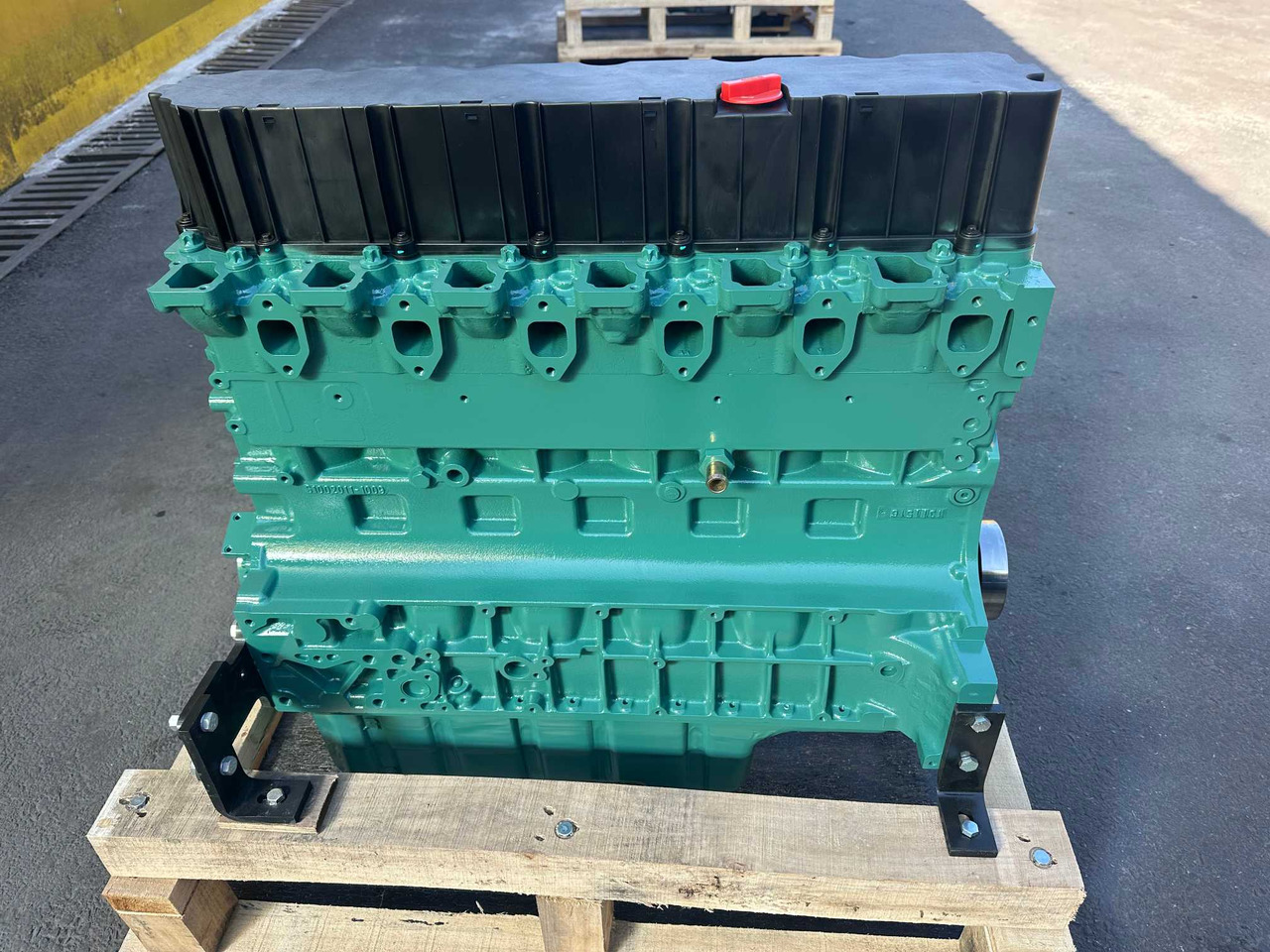 VOLVO D8K - Blok cylindrów do Koparek: zdjęcie 3 VOLVO D8K - Blok cylindrów do Koparek: zdjęcie 3