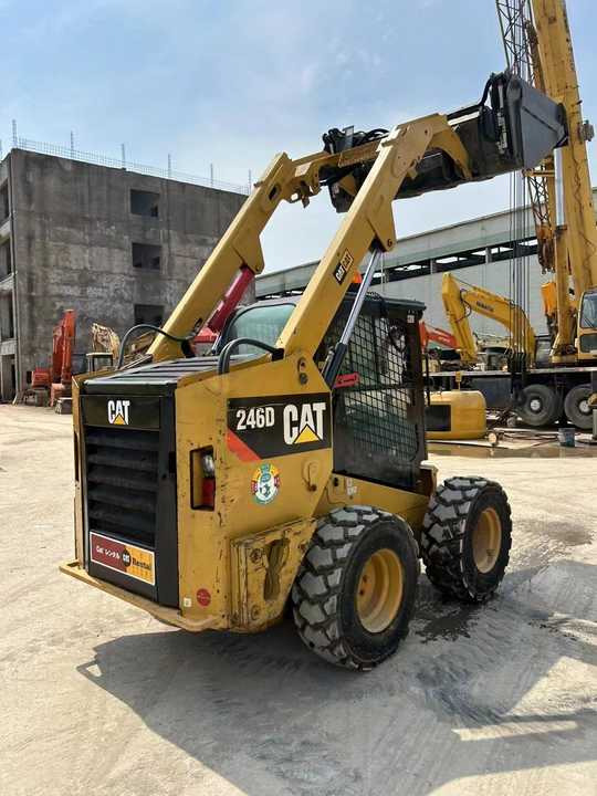 90% New Front Loader Tractor CAT 246D Skid Steer Loader / Used Cat 226B 246C 246d Mini Skid Steer Loader in Stock - Miniładowarka: zdjęcie 3 90% New Front Loader Tractor CAT 246D Skid Steer Loader / Used Cat 226B 246C 246d Mini Skid Steer Loader in Stock - Miniładowarka: zdjęcie 3