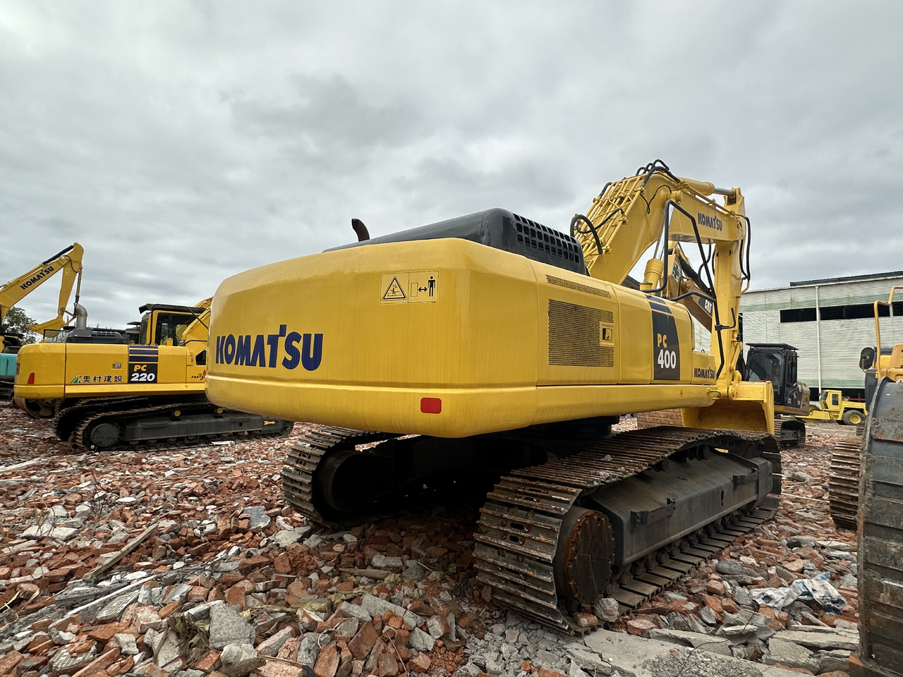 KOMATSU PC400-7 - Koparka gąsienicowa: zdjęcie 3 KOMATSU PC400-7 - Koparka gąsienicowa: zdjęcie 3