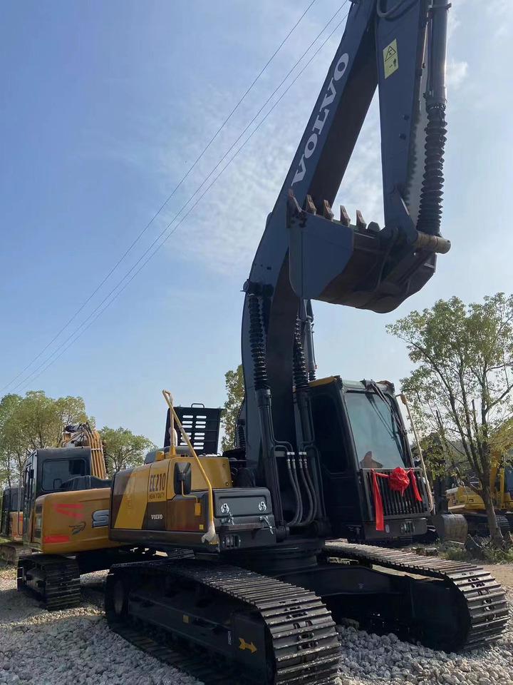 VOLVO EC210 - Koparka gąsienicowa: zdjęcie 4 VOLVO EC210 - Koparka gąsienicowa: zdjęcie 4
