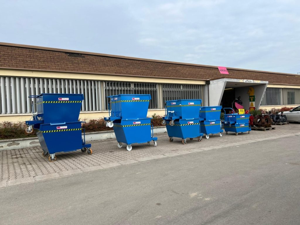 CONTAINER A BENNA RIBALTABILE - Kontener samowyładowczy: zdjęcie 2 CONTAINER A BENNA RIBALTABILE - Kontener samowyładowczy: zdjęcie 2