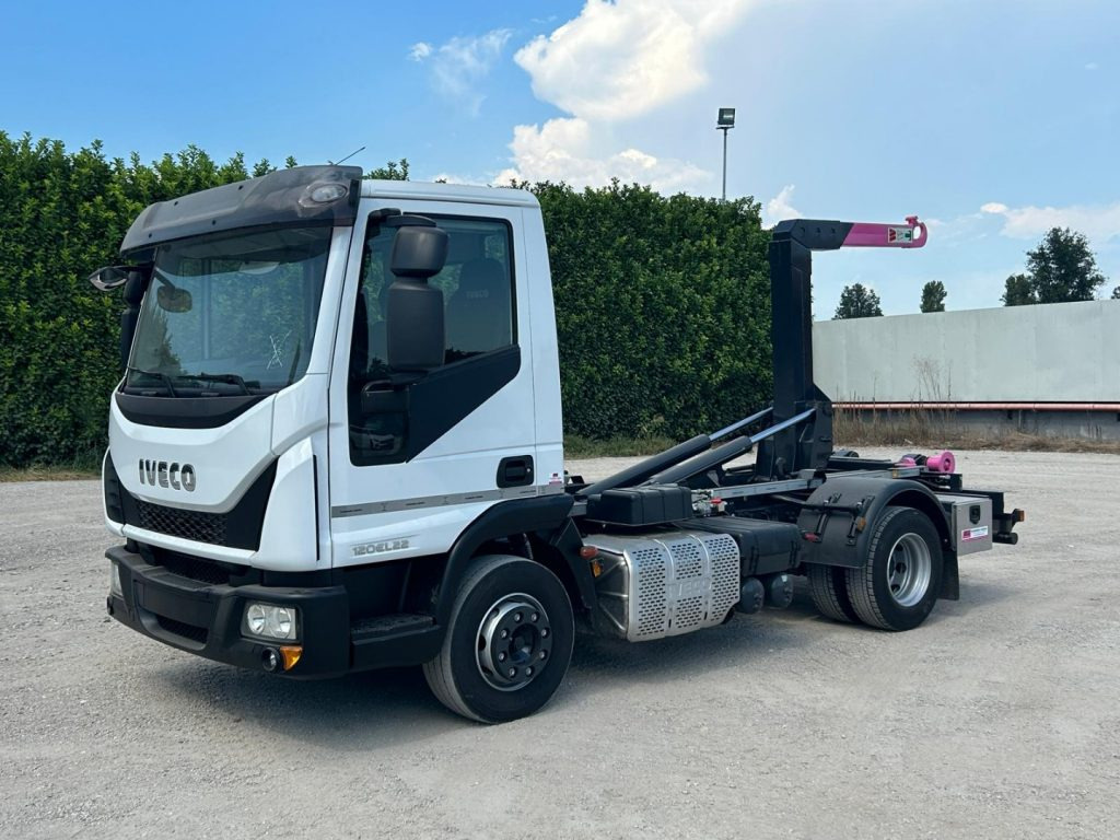 IVECO 120EL22 CON SCARRABILE NUOVO - Ciężarówka hakowiec: zdjęcie 1 IVECO 120EL22 CON SCARRABILE NUOVO - Ciężarówka hakowiec: zdjęcie 1