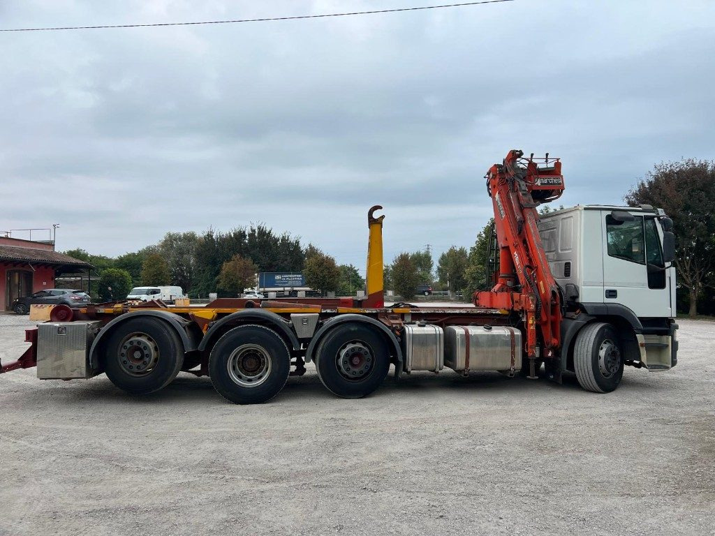 IVECO 260E43 EUROTECH USATO SCARRABILE CON GRU - Ciężarówka hakowiec: zdjęcie 4 IVECO 260E43 EUROTECH USATO SCARRABILE CON GRU - Ciężarówka hakowiec: zdjęcie 4