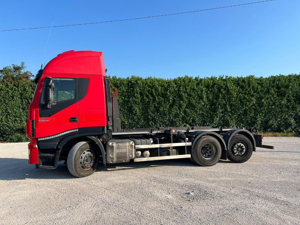 IVECO STRALIS 500 SCARRABILE - Ciężarówka hakowiec: zdjęcie 3 IVECO STRALIS 500 SCARRABILE - Ciężarówka hakowiec: zdjęcie 3