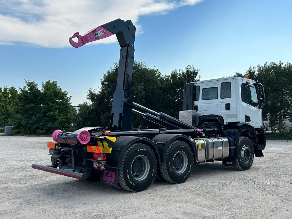 IVECO TRAKKER T-WAY AD380T NUOVO SCARRABILE - Ciężarówka hakowiec: zdjęcie 5 IVECO TRAKKER T-WAY AD380T NUOVO SCARRABILE - Ciężarówka hakowiec: zdjęcie 5