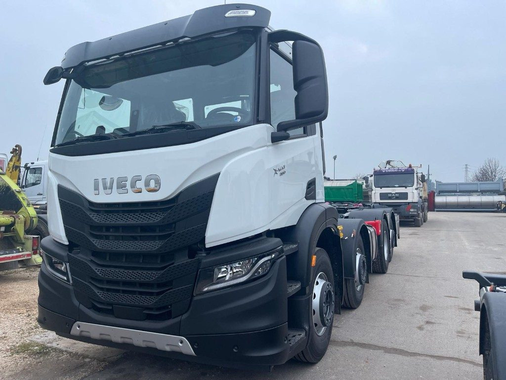 IVECO X-WAY AD350X480YPS SCARRABILE NUOVO - Ciężarówka hakowiec: zdjęcie 1 IVECO X-WAY AD350X480YPS SCARRABILE NUOVO - Ciężarówka hakowiec: zdjęcie 1