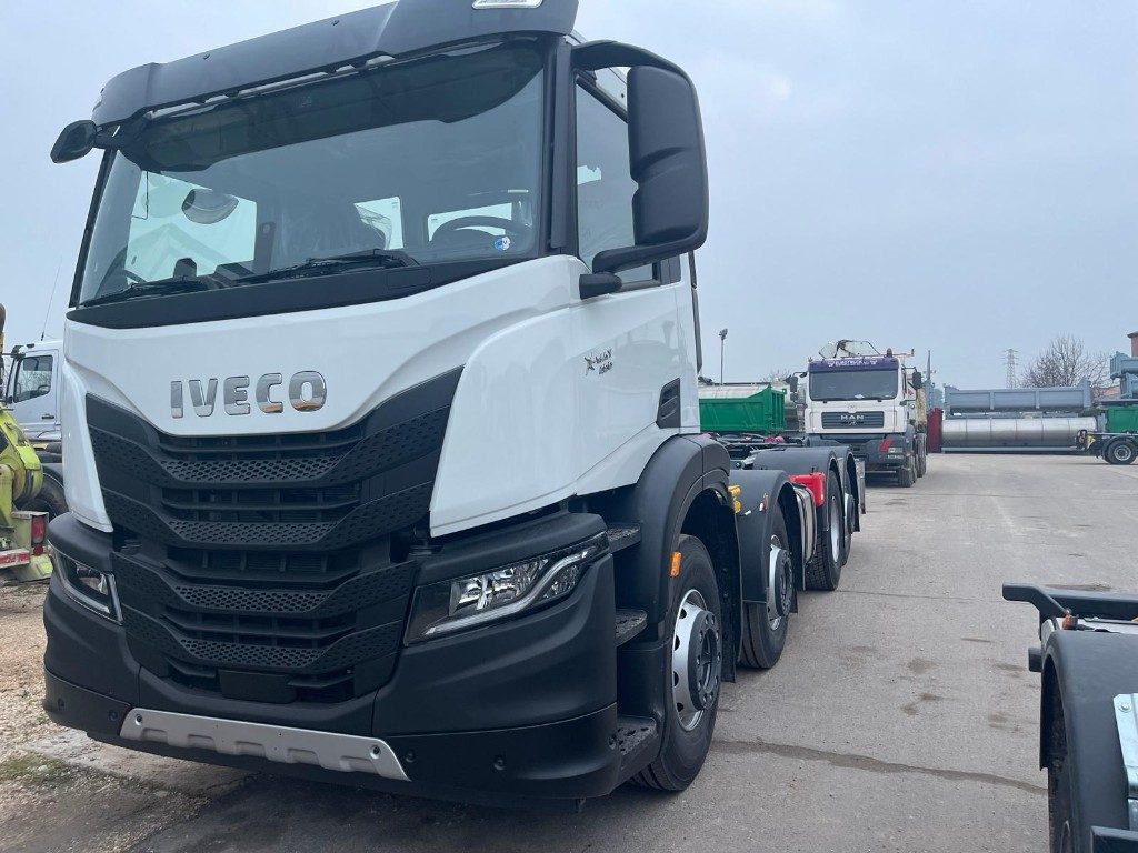 IVECO X-WAY AD350X480YPS SCARRABILE NUOVO - Ciężarówka hakowiec: zdjęcie 2 IVECO X-WAY AD350X480YPS SCARRABILE NUOVO - Ciężarówka hakowiec: zdjęcie 2
