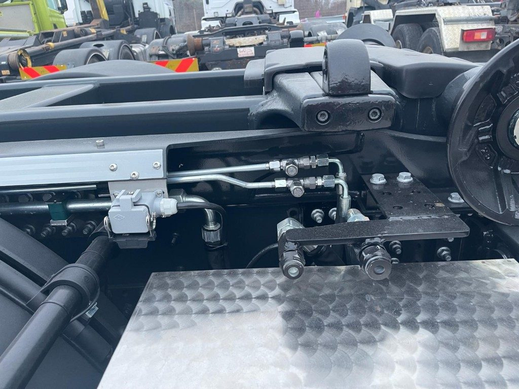 IVECO X-WAY AD350X480YPS SCARRABILE NUOVO - Ciężarówka hakowiec: zdjęcie 5 IVECO X-WAY AD350X480YPS SCARRABILE NUOVO - Ciężarówka hakowiec: zdjęcie 5