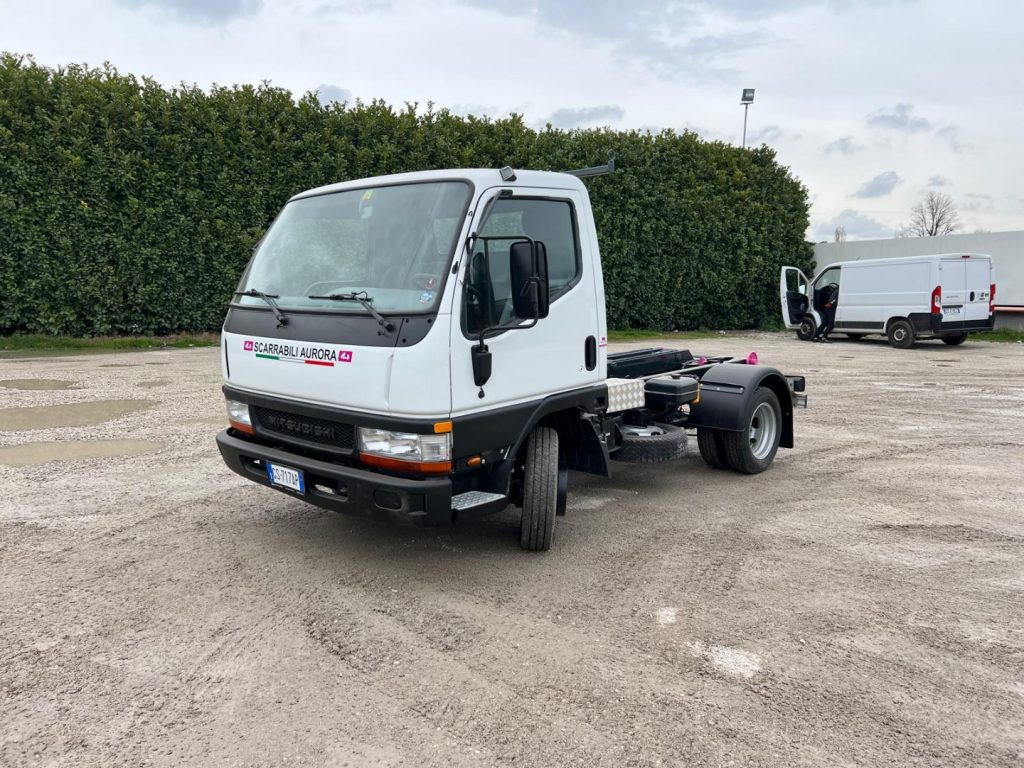MITSUBISHI CANTER 3.0 SCARRABILE - Ciężarówka hakowiec: zdjęcie 1 MITSUBISHI CANTER 3.0 SCARRABILE - Ciężarówka hakowiec: zdjęcie 1