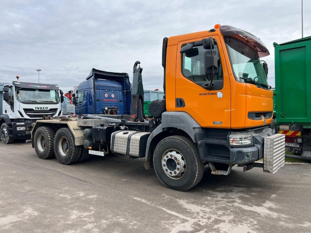 RENAULT KERAX 320 SCARRABILE - Ciężarówka hakowiec: zdjęcie 2 RENAULT KERAX 320 SCARRABILE - Ciężarówka hakowiec: zdjęcie 2