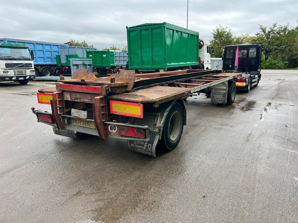 VIBERTI RIMORCHIO VIBERTI SCARRABILE PNEUMATICO - Przyczepa do hakowca/ Bramowca: zdjęcie 3 VIBERTI RIMORCHIO VIBERTI SCARRABILE PNEUMATICO - Przyczepa do hakowca/ Bramowca: zdjęcie 3