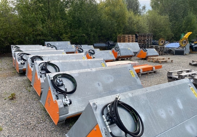 KVex hiekoituskauhat - Rozsiewacz piasku i soli: zdjęcie 1 KVex hiekoituskauhat - Rozsiewacz piasku i soli: zdjęcie 1