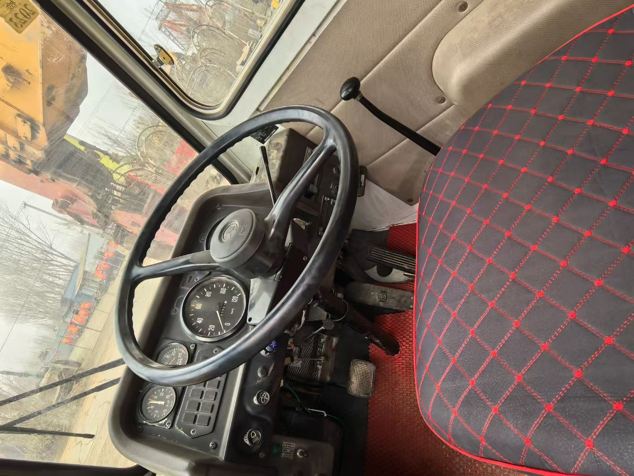 KATO NK250E NK300E NK400E NK500E NK800 NK1000 25ton 30 ton 40 ton 50 ton 80 ton truck crane - Dźwig samojezdny: zdjęcie 5 KATO NK250E NK300E NK400E NK500E NK800 NK1000 25ton 30 ton 40 ton 50 ton 80 ton truck crane - Dźwig samojezdny: zdjęcie 5