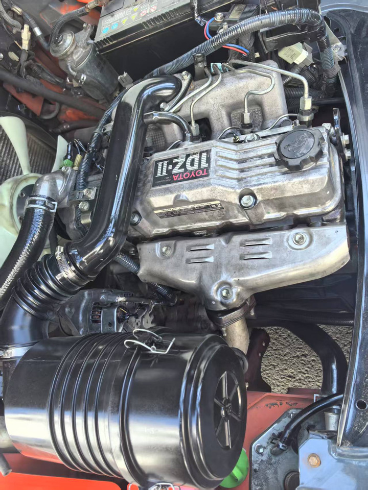 TOYOTA 8FD30 7FD30 FD50 FD100 Japan original 2.5ton 3Ton 3.5ton 5ton 7T 10t Used Diesel Forklift - Wózek widłowy diesel: zdjęcie 5 TOYOTA 8FD30 7FD30 FD50 FD100 Japan original 2.5ton 3Ton 3.5ton 5ton 7T 10t Used Diesel Forklift - Wózek widłowy diesel: zdjęcie 5