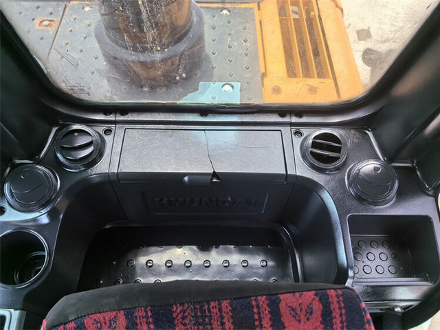 Koparka kołowa Hyundai R210W-9S: zdjęcie 7