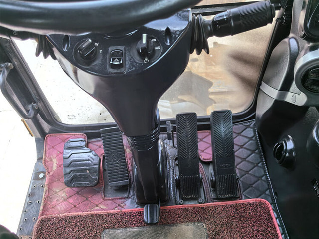 Koparka kołowa Hyundai R210W-9S: zdjęcie 9