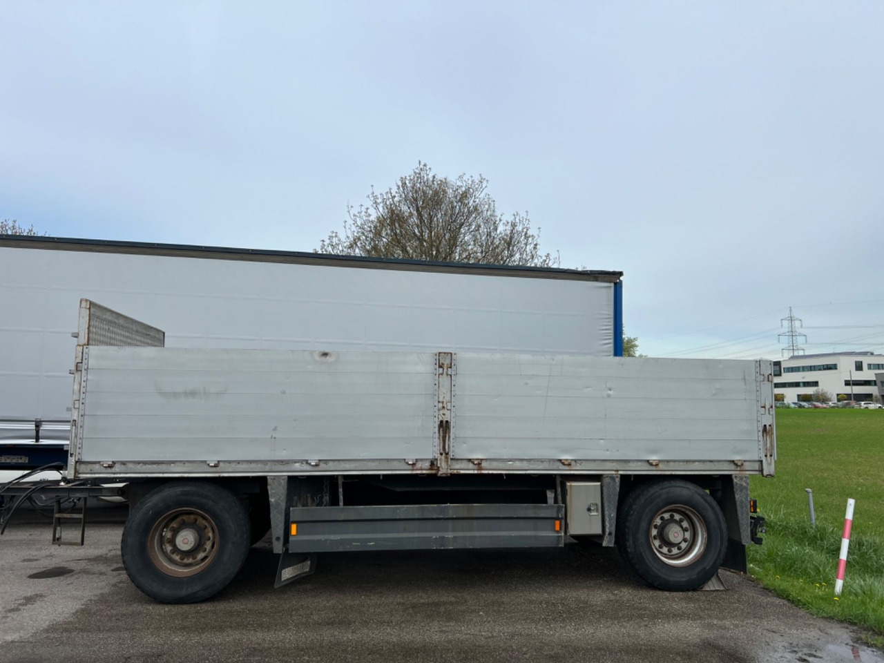 Schwarzmüller SCHEUWIMMER - Przyczepa platforma/ Skrzyniowa: zdjęcie 3 Schwarzmüller SCHEUWIMMER - Przyczepa platforma/ Skrzyniowa: zdjęcie 3