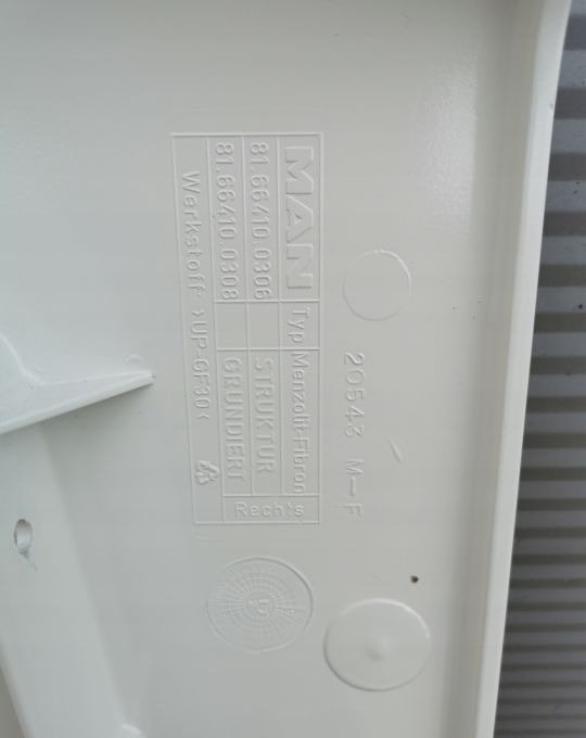 BANAN MASKOWNICA BŁOTNIKA MAN TGX RH RAL 9010 - Błotnik do Samochodów ciężarowych: zdjęcie 3 BANAN MASKOWNICA BŁOTNIKA MAN TGX RH RAL 9010 - Błotnik do Samochodów ciężarowych: zdjęcie 3