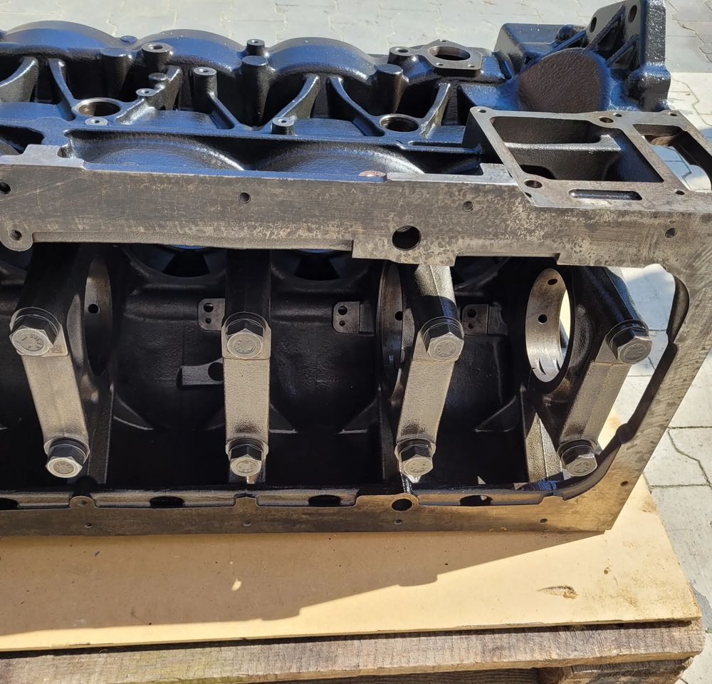 BLOK MAN TGX TGS EURO5 NOWY ORYGINAŁ 51.01101-3401 - Blok cylindrów do Samochodów ciężarowych: zdjęcie 4 BLOK MAN TGX TGS EURO5 NOWY ORYGINAŁ 51.01101-3401 - Blok cylindrów do Samochodów ciężarowych: zdjęcie 4