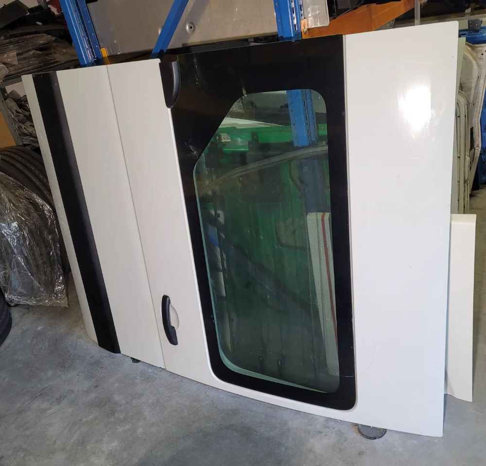 DRZWI RENAULT MASTER PRZESUWNE BOCZNE. - Drzwi i części do Samochodów dostawczych: zdjęcie 1 DRZWI RENAULT MASTER PRZESUWNE BOCZNE. - Drzwi i części do Samochodów dostawczych: zdjęcie 1