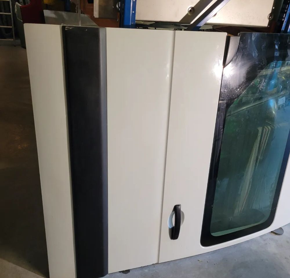 DRZWI RENAULT MASTER PRZESUWNE BOCZNE. - Drzwi i części do Samochodów dostawczych: zdjęcie 2 DRZWI RENAULT MASTER PRZESUWNE BOCZNE. - Drzwi i części do Samochodów dostawczych: zdjęcie 2