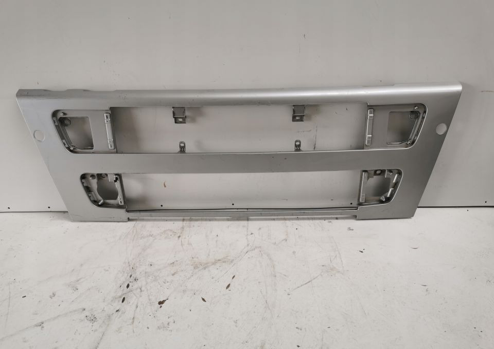 GRILL ATRAPA VOLVO Fh12 ORYGINAŁ - Kratka wlotu powietrza do Samochodów ciężarowych: zdjęcie 1 GRILL ATRAPA VOLVO Fh12 ORYGINAŁ - Kratka wlotu powietrza do Samochodów ciężarowych: zdjęcie 1
