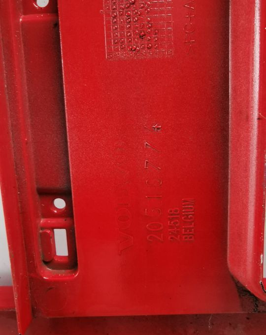 GRILL ATRAPA VOLVO Fh12 ORYGINAŁ - Kratka wlotu powietrza do Samochodów ciężarowych: zdjęcie 4 GRILL ATRAPA VOLVO Fh12 ORYGINAŁ - Kratka wlotu powietrza do Samochodów ciężarowych: zdjęcie 4