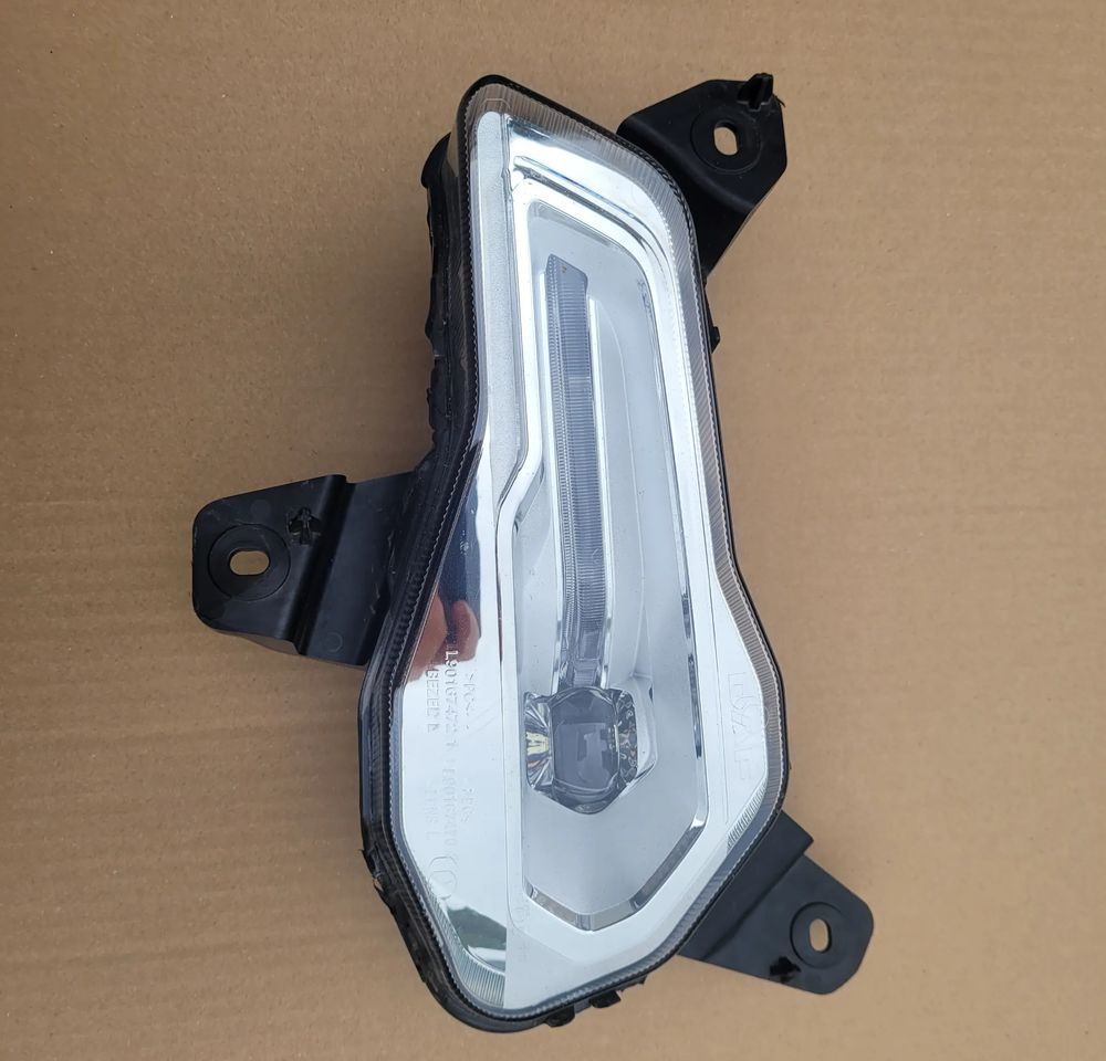 HALOGENY DAF XG XD ORYGINAŁ LED CHWALIM116 - Oświetlenie do Samochodów ciężarowych: zdjęcie 2 HALOGENY DAF XG XD ORYGINAŁ LED CHWALIM116 - Oświetlenie do Samochodów ciężarowych: zdjęcie 2