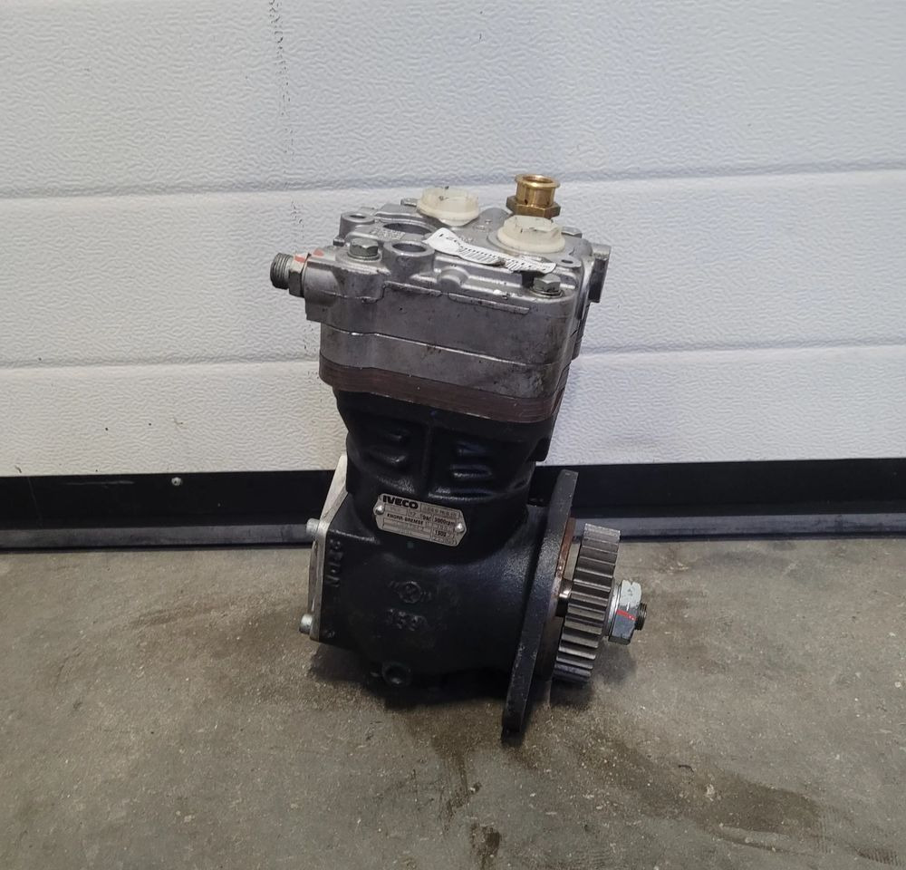 KOMPRESOR IVECO ORYGINAŁ OM 504016818 CHWALIM116 - Sprężarka do Samochodów ciężarowych: zdjęcie 1 KOMPRESOR IVECO ORYGINAŁ OM 504016818 CHWALIM116 - Sprężarka do Samochodów ciężarowych: zdjęcie 1