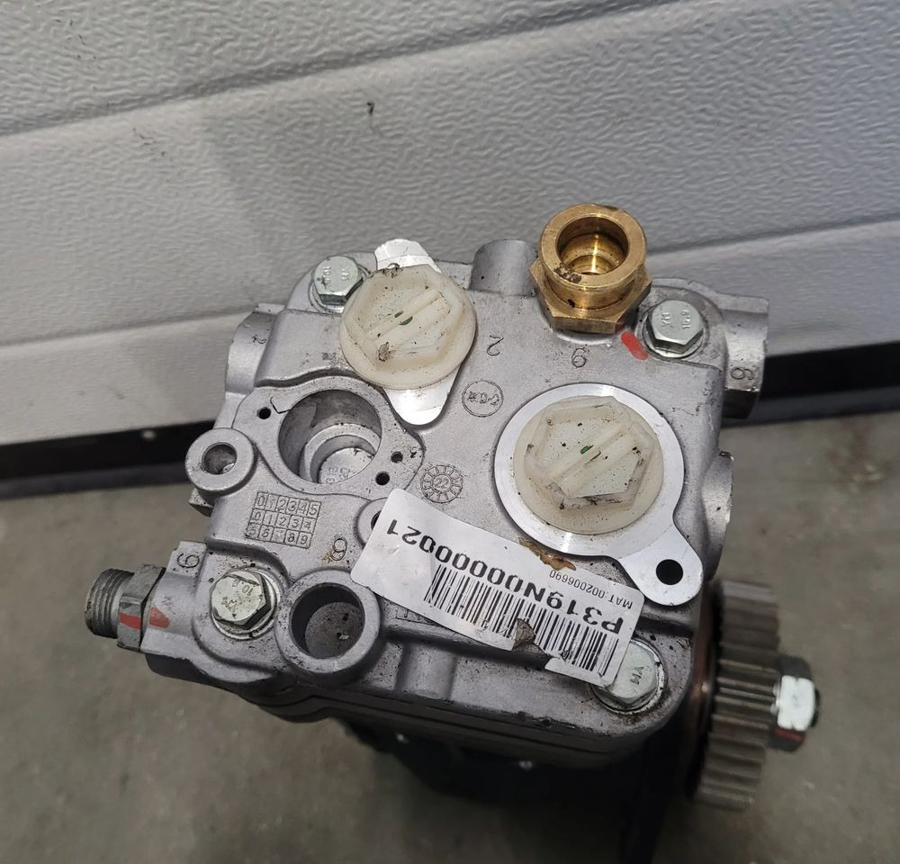 KOMPRESOR IVECO ORYGINAŁ OM 504016818 CHWALIM116 - Sprężarka do Samochodów ciężarowych: zdjęcie 3 KOMPRESOR IVECO ORYGINAŁ OM 504016818 CHWALIM116 - Sprężarka do Samochodów ciężarowych: zdjęcie 3