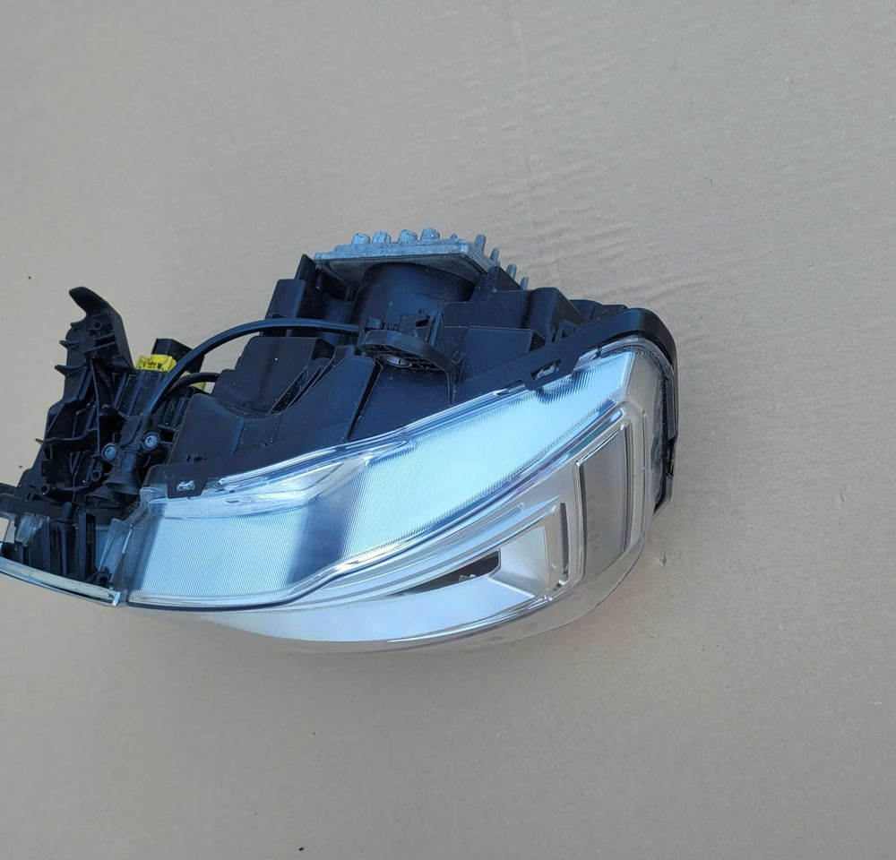 LAMPA LED DAF XF XG ORYGINAŁ 2188985 CHWALIM116 - Oświetlenie do Samochodów ciężarowych: zdjęcie 3 LAMPA LED DAF XF XG ORYGINAŁ 2188985 CHWALIM116 - Oświetlenie do Samochodów ciężarowych: zdjęcie 3
