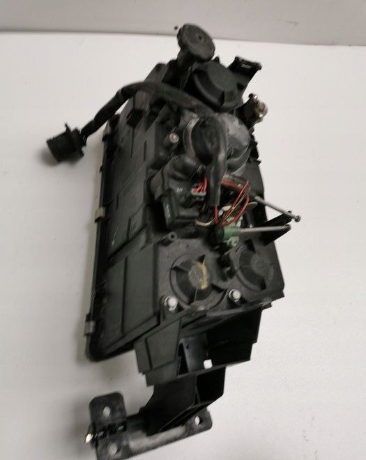 LAMPA VOLVO FH12 fh13 ORYGINAŁ PRAWA. - Reflektor do Samochodów ciężarowych: zdjęcie 3 LAMPA VOLVO FH12 fh13 ORYGINAŁ PRAWA. - Reflektor do Samochodów ciężarowych: zdjęcie 3