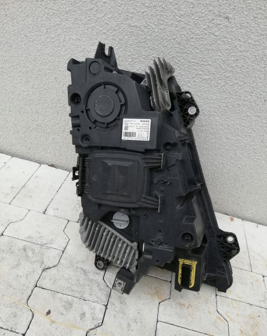 LAMPA VOLVO FH4 FH 4 FM LH ORYGINAŁ - Reflektor do Samochodów ciężarowych: zdjęcie 3 LAMPA VOLVO FH4 FH 4 FM LH ORYGINAŁ - Reflektor do Samochodów ciężarowych: zdjęcie 3