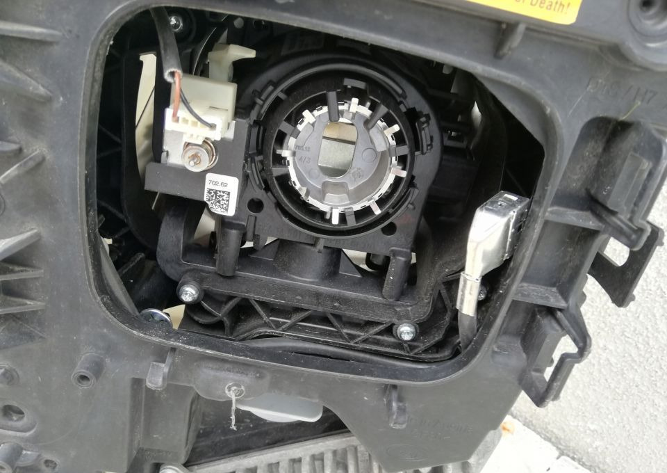 LAMPA XENON VOLVO FH4 FH 4 FM RH SKRETNY ORYGINAŁ - Reflektor do Samochodów ciężarowych: zdjęcie 4 LAMPA XENON VOLVO FH4 FH 4 FM RH SKRETNY ORYGINAŁ - Reflektor do Samochodów ciężarowych: zdjęcie 4