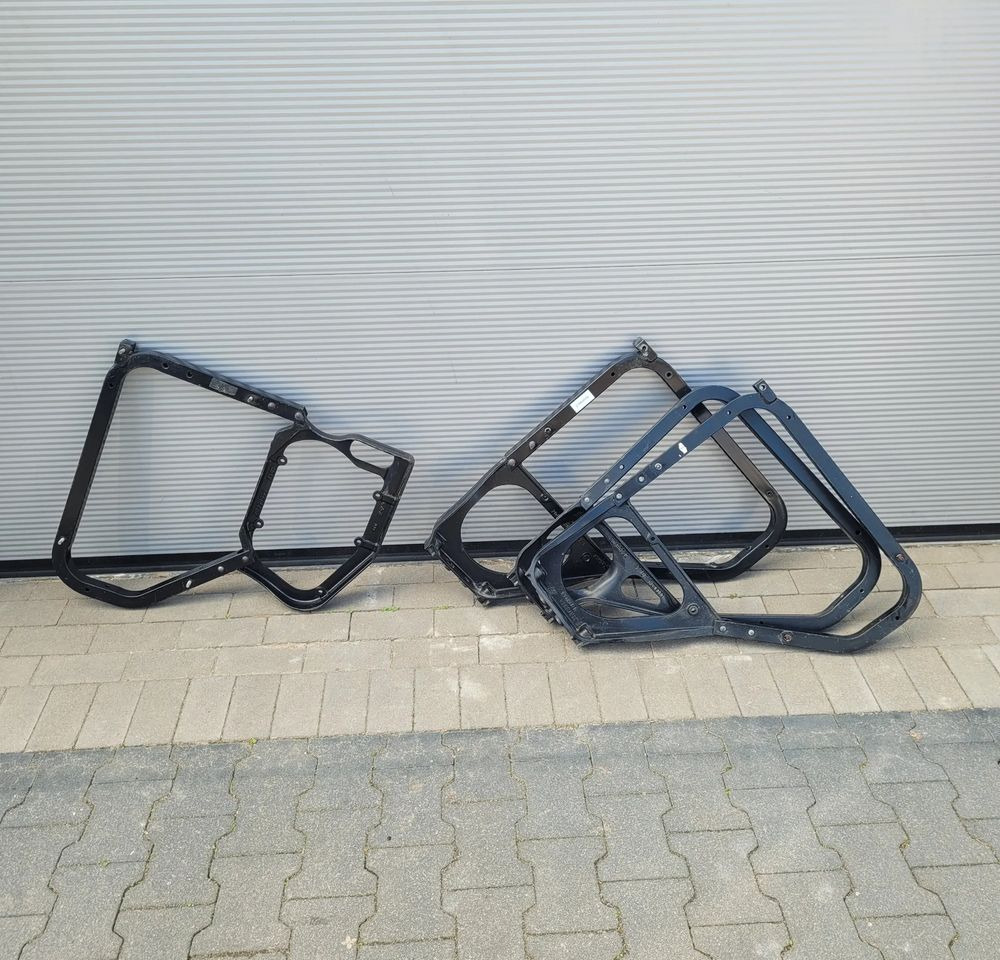 MOCOWANIE WSPORNIK VOLVO FH4 FH5 ORYGINAŁ 21964648 CHWALIM116 - Nadwozie i zewnętrzne elementy do Samochodów ciężarowych: zdjęcie 1 MOCOWANIE WSPORNIK VOLVO FH4 FH5 ORYGINAŁ 21964648 CHWALIM116 - Nadwozie i zewnętrzne elementy do Samochodów ciężarowych: zdjęcie 1