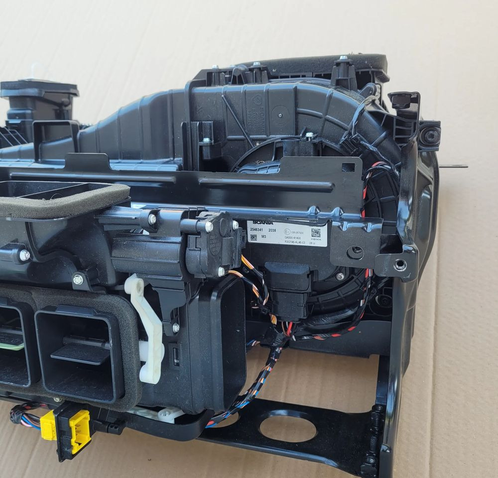 NAGRZEWNICA SCANIA R NGT NM. 2662616 - Ogrzewanie/ Wentylacja do Samochodów ciężarowych: zdjęcie 3 NAGRZEWNICA SCANIA R NGT NM. 2662616 - Ogrzewanie/ Wentylacja do Samochodów ciężarowych: zdjęcie 3