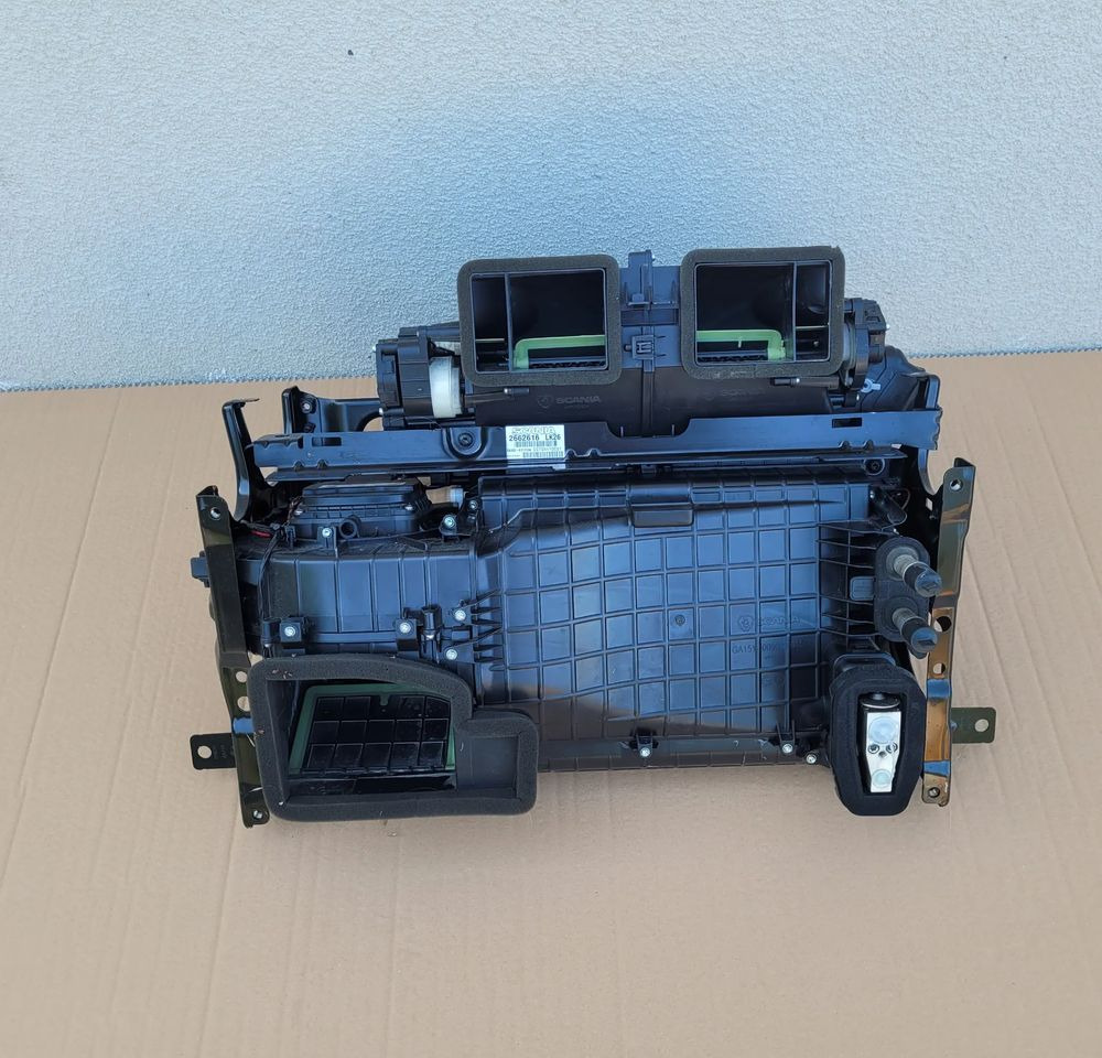 NAGRZEWNICA SCANIA R NGT NM. 2662616 - Ogrzewanie/ Wentylacja do Samochodów ciężarowych: zdjęcie 1 NAGRZEWNICA SCANIA R NGT NM. 2662616 - Ogrzewanie/ Wentylacja do Samochodów ciężarowych: zdjęcie 1