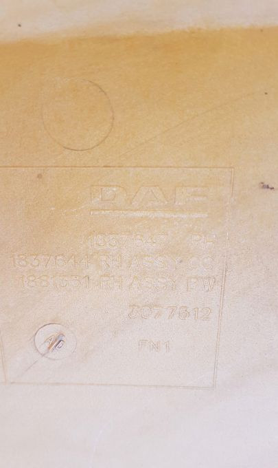 POSZYCIE OKULAR NAROŻNIK DAF Cf euro6 RH. ORYGINAŁ - Zderzak do Samochodów ciężarowych: zdjęcie 3 POSZYCIE OKULAR NAROŻNIK DAF Cf euro6 RH. ORYGINAŁ - Zderzak do Samochodów ciężarowych: zdjęcie 3