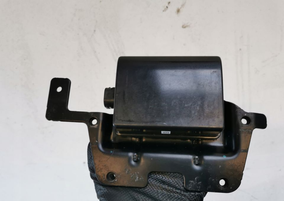 RADAR VOLVO FH4 RENAULT 22208484-P06 - Czujnik do Samochodów ciężarowych: zdjęcie 1 RADAR VOLVO FH4 RENAULT 22208484-P06 - Czujnik do Samochodów ciężarowych: zdjęcie 1