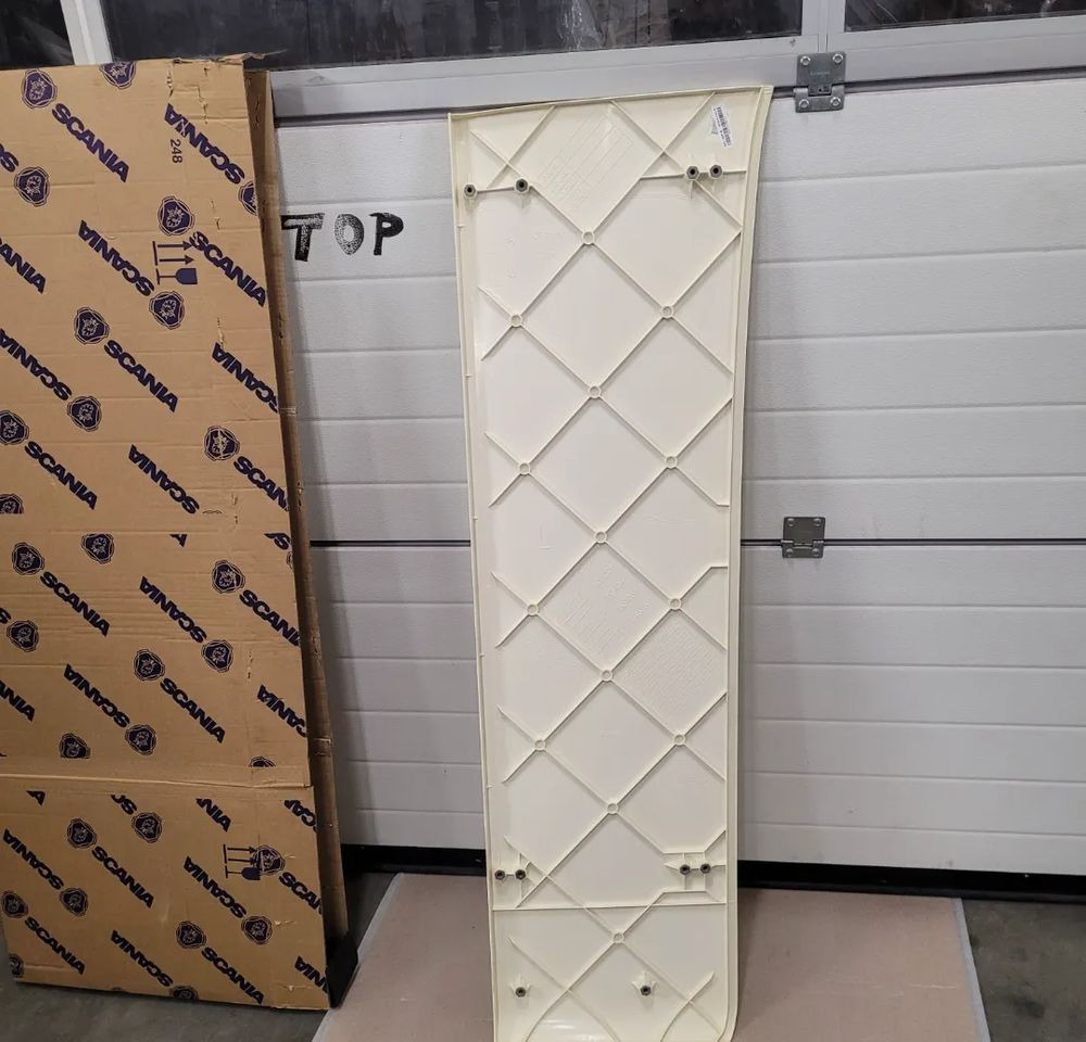 SPOJLER ZAKABINOWY SCANIA R 1534228 NOWY ORYGINAŁ. - Aerodynamika/ Spojler do Samochodów ciężarowych: zdjęcie 4 SPOJLER ZAKABINOWY SCANIA R 1534228 NOWY ORYGINAŁ. - Aerodynamika/ Spojler do Samochodów ciężarowych: zdjęcie 4